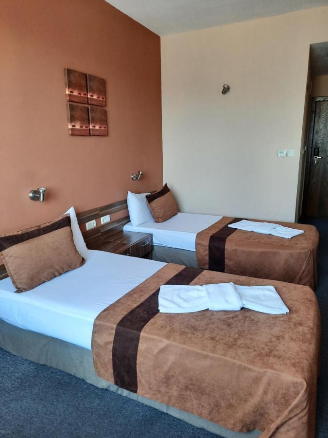 Hotel Mizia Тарговыште Экстерьер фото